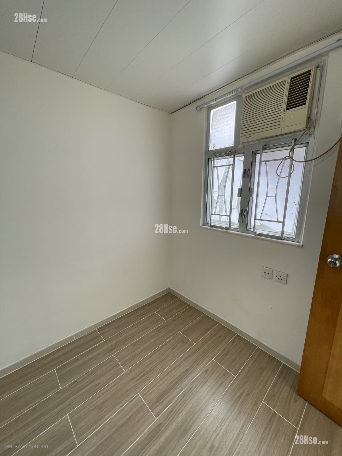 益昌大廈 租盤 260 平方呎