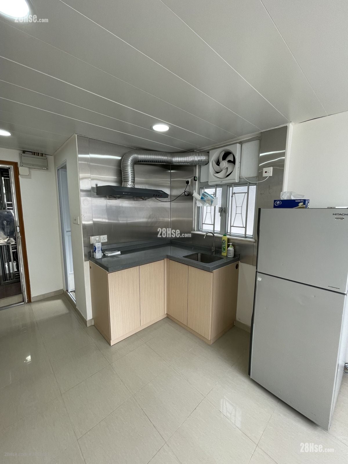 益昌大廈 租盤 260 平方呎