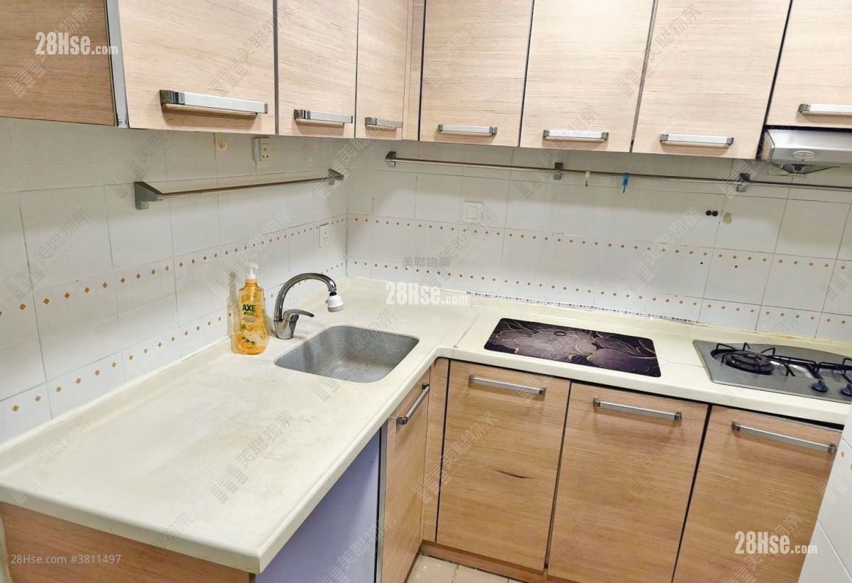 Riviera Gardens Rental 2 Bedrooms , 1 Bathroom 510 ft²