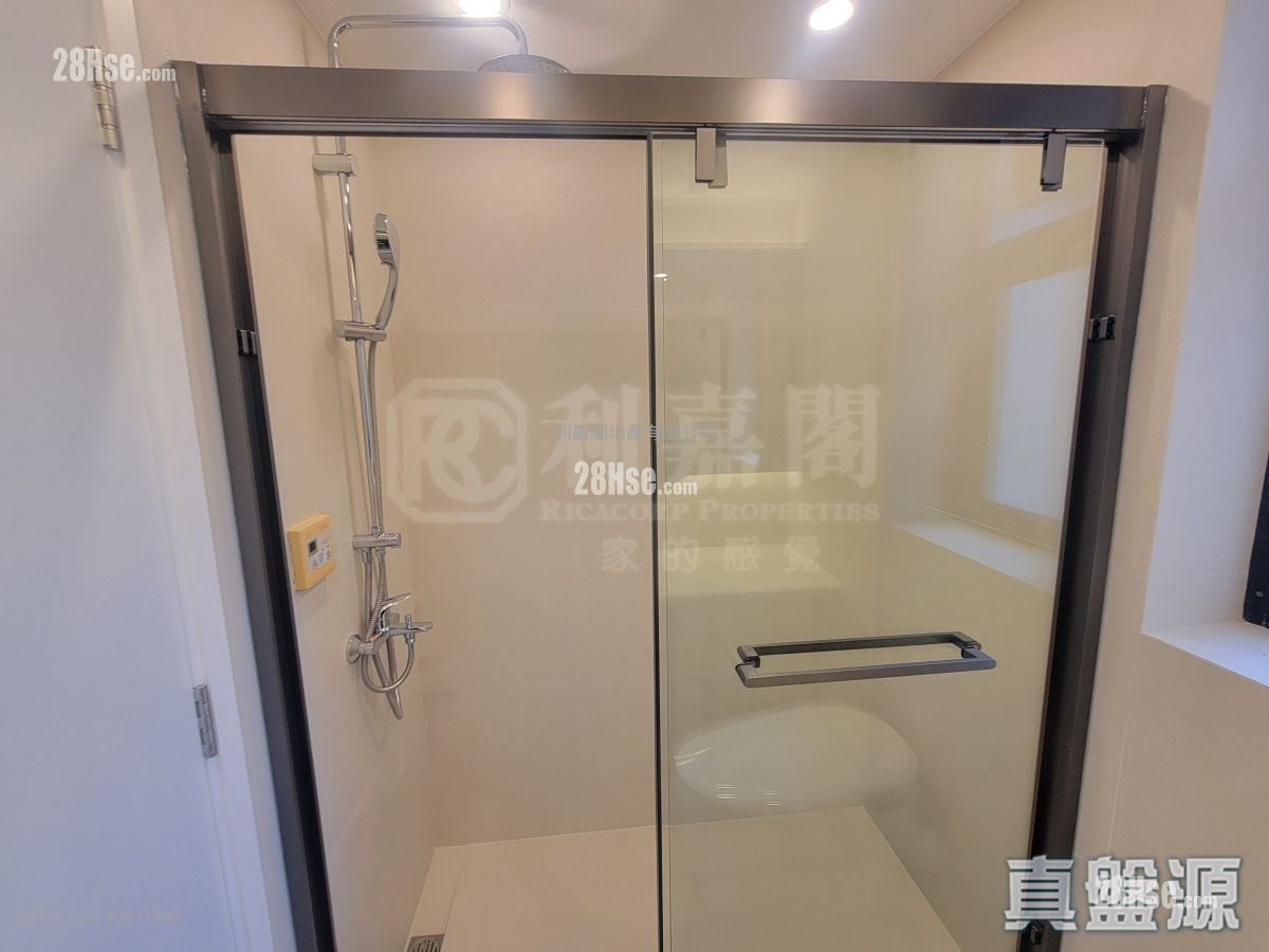 凯旋门 售盘 3 房 , 2 浴室 846 平方尺