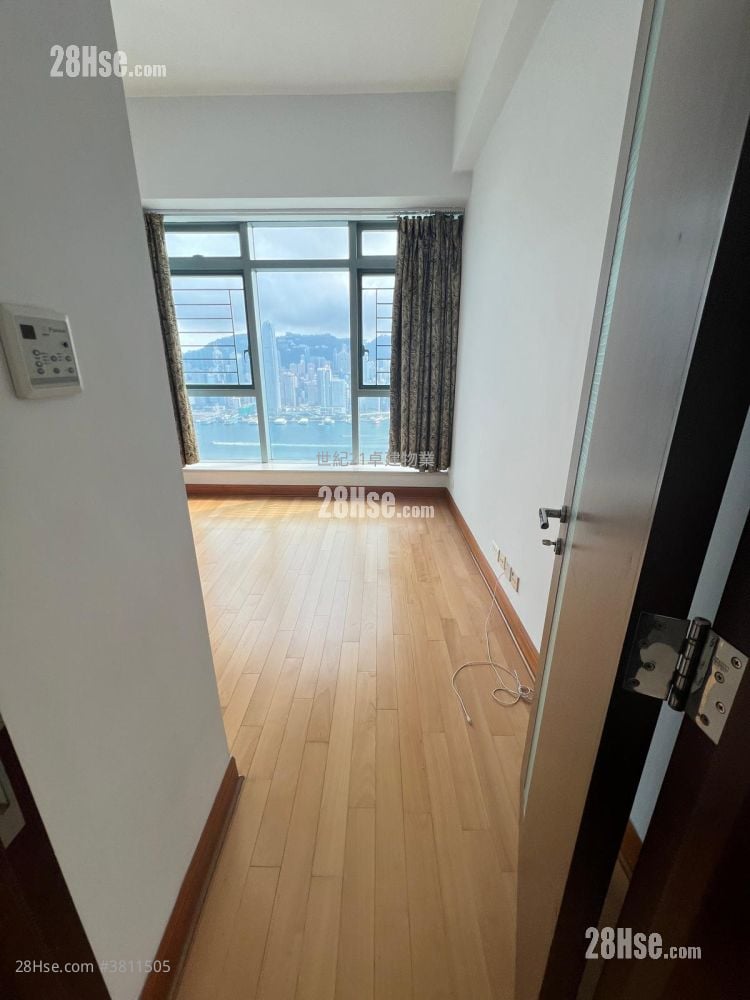 君临天下 租盘 4 房 , 3 浴室 2,334 平方尺