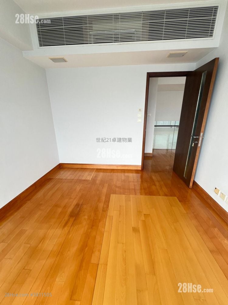 君临天下 租盘 4 房 , 3 浴室 2,334 平方尺