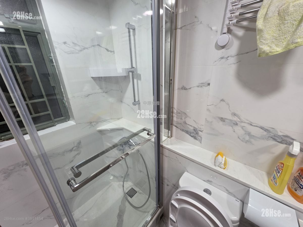 蔚蓝湾畔 租盘 2 房 , 1 浴室 490 平方尺