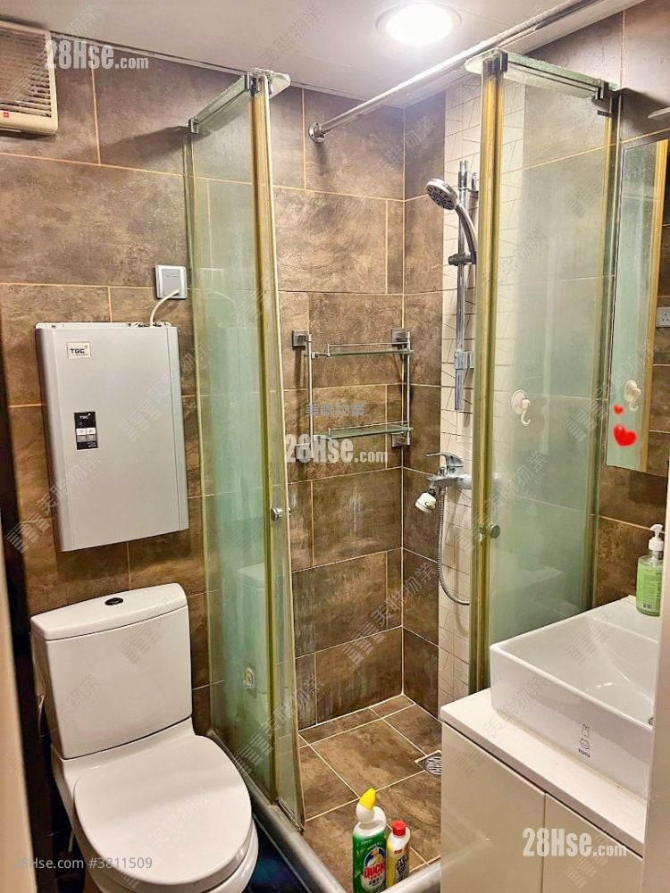 海濱花園 租盤 3 房 , 2 浴室 700 平方呎