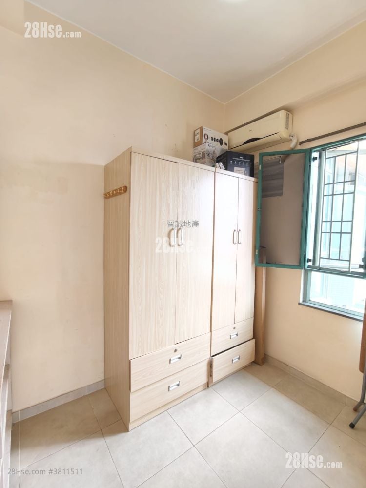 Sea Crest Villa Sell 2 Bedrooms , 1 Bathroom 484 ft²