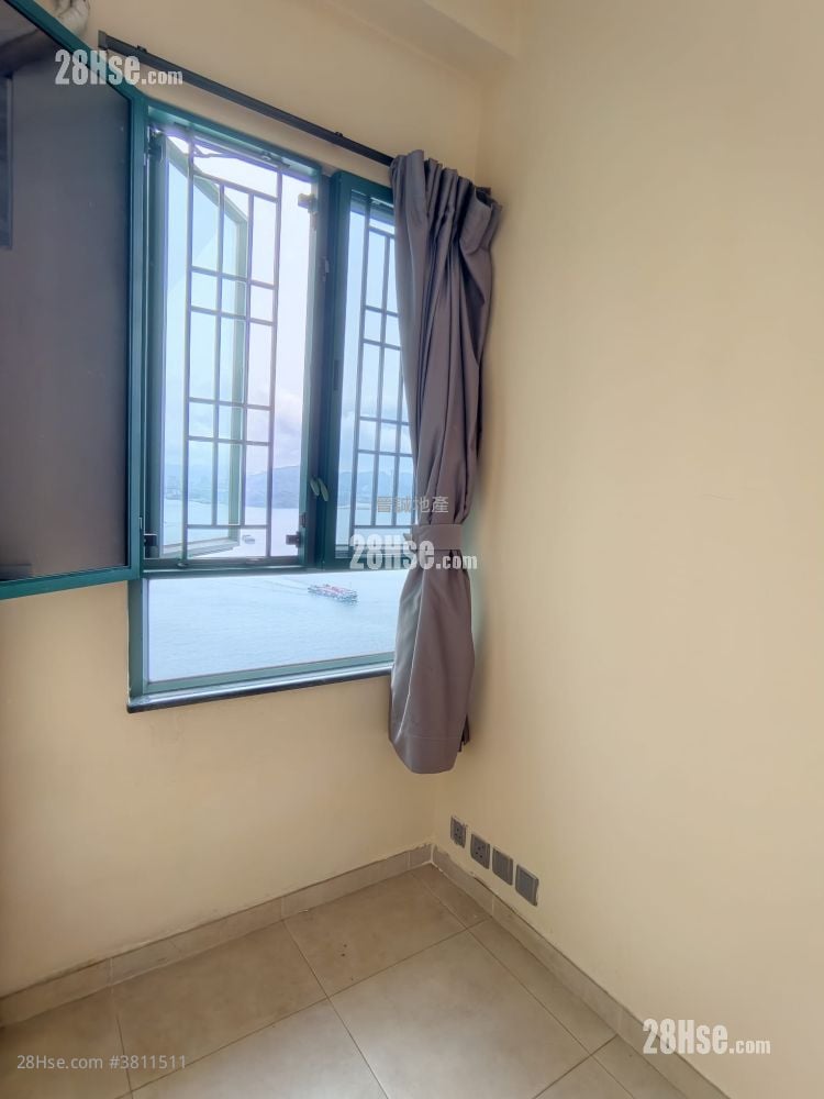 Sea Crest Villa Sell 2 Bedrooms , 1 Bathroom 484 ft²