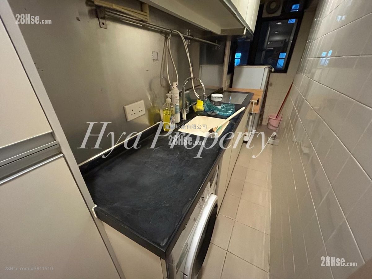 Wing Ga Building Rental 1 Bedroom , 1 Bathroom 348 ft²