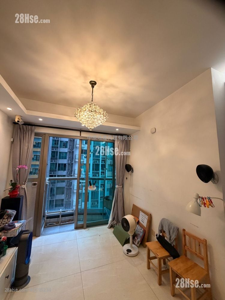 Trinity Towers Rental 3 Bedrooms , 1 Bathroom 599 ft²