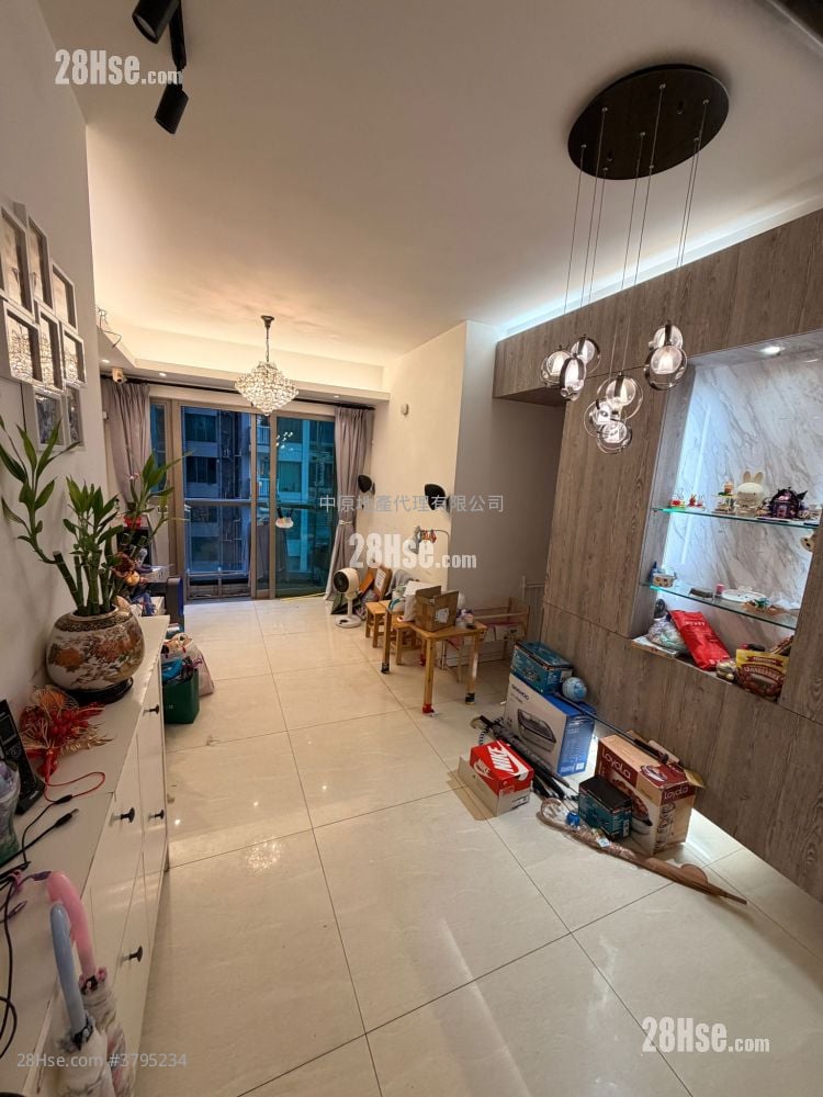 Trinity Towers Rental 3 Bedrooms , 1 Bathroom 599 ft²