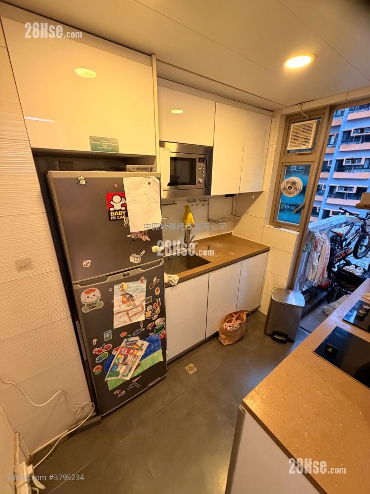 Trinity Towers Rental 3 Bedrooms , 1 Bathroom 599 ft²