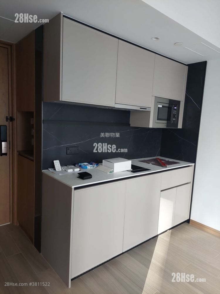 kitchen: Uptify Sell 1 Bedroom , 1 Bathroom 280 ft²