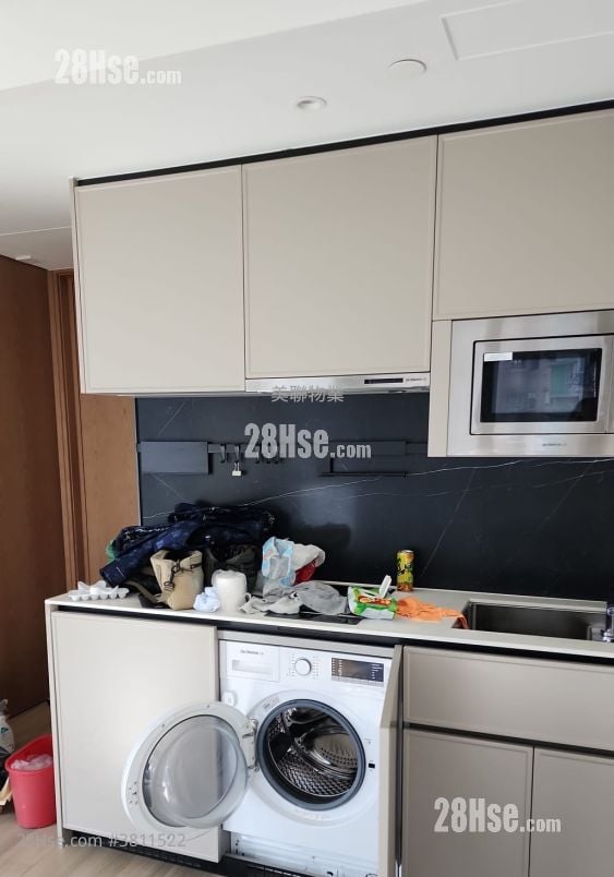 kitchen: Uptify Sell 1 Bedroom , 1 Bathroom 280 ft²