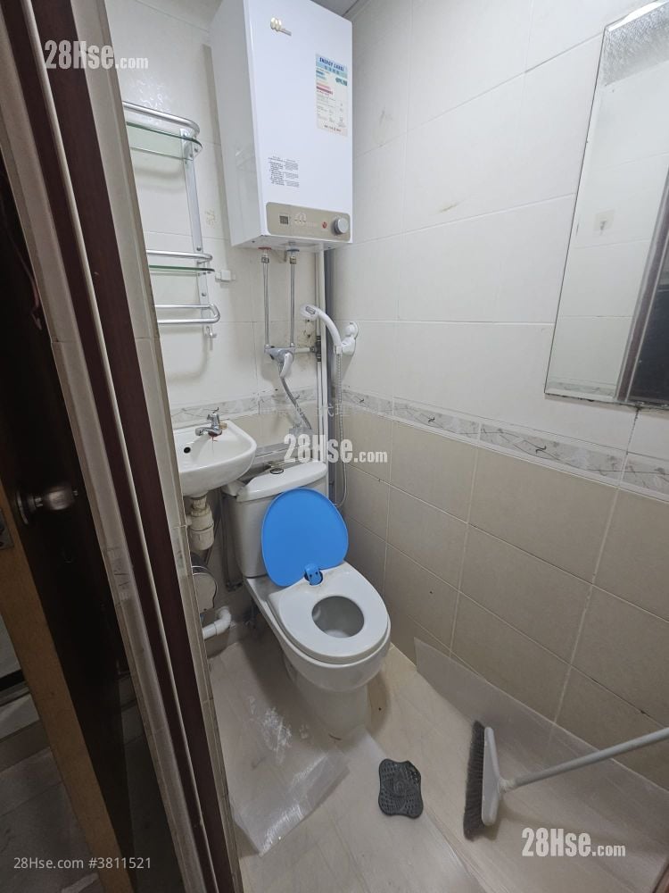 京宝大楼 租盘 1 房 , 1 浴室 160 平方尺