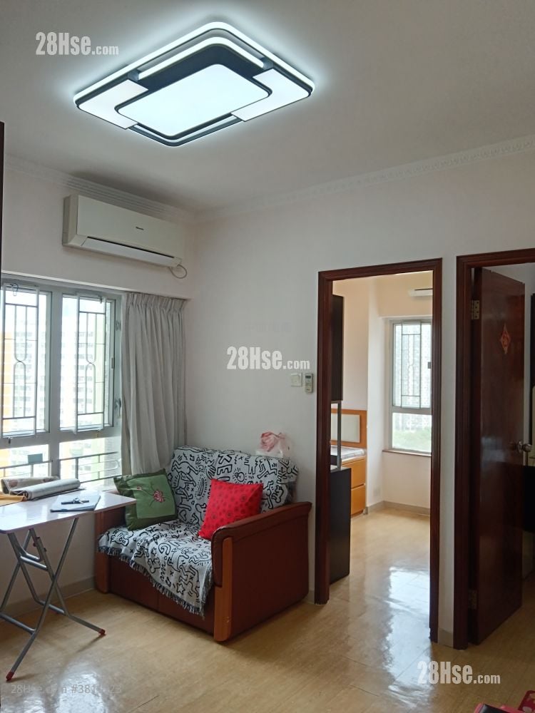 Golden Lion Garden Rental 2 Bedrooms , 1 Bathroom 336 ft²