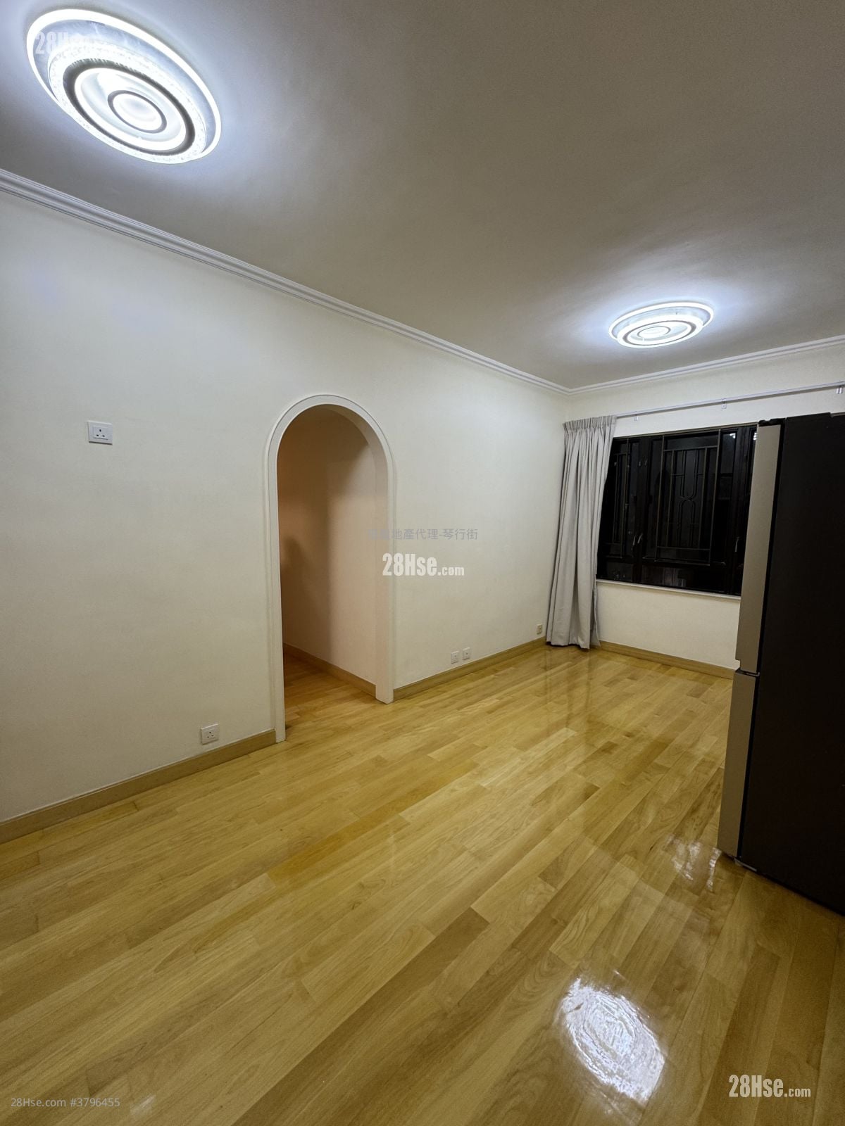 乐嘉中心 租盘 3 房 , 1 浴室 537 平方尺