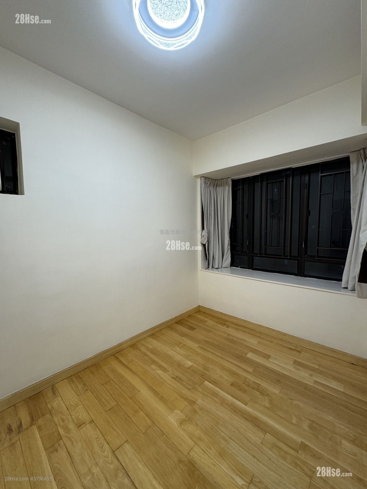 乐嘉中心 租盘 3 房 , 1 浴室 537 平方尺