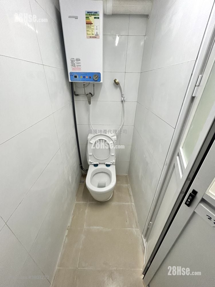 Yue Fung House Rental 1 Bedroom , 1 Bathroom 150 ft²