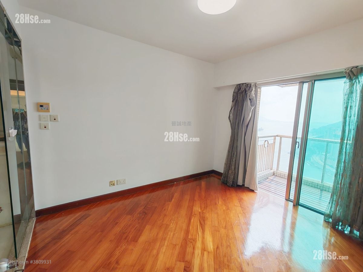 Bellagio Sell 3 Bedrooms , 2 Bathrooms 818 ft²