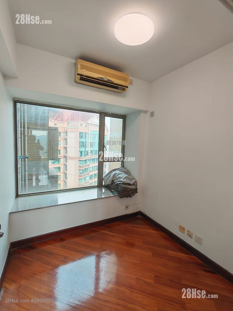 Bellagio Sell 3 Bedrooms , 2 Bathrooms 818 ft²