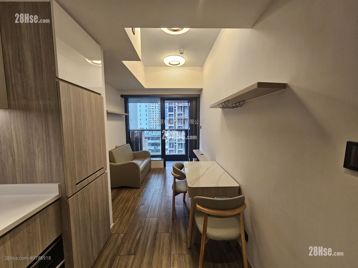 Bright Moon Rental 1 Bedroom , 1 Bathroom 304 ft²