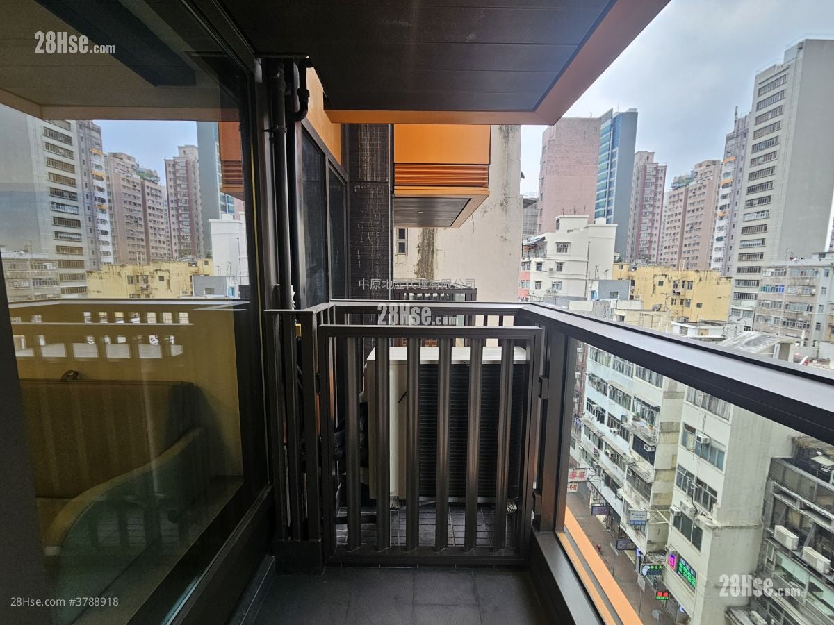 Bright Moon Rental 1 Bedroom , 1 Bathroom 304 ft²