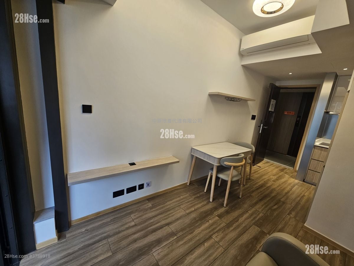 Bright Moon Rental 1 Bedroom , 1 Bathroom 304 ft²