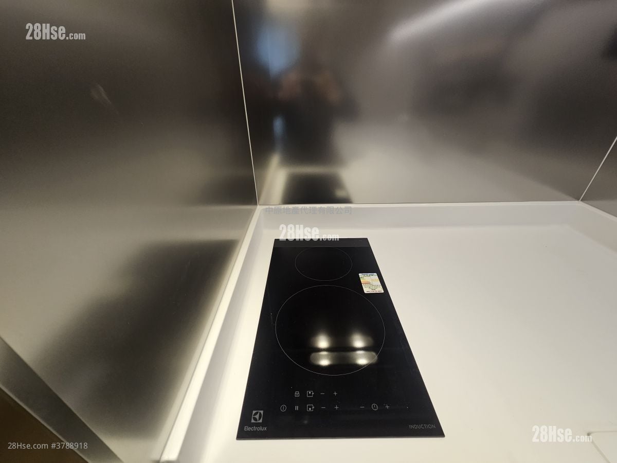 Bright Moon Rental 1 Bedroom , 1 Bathroom 304 ft²