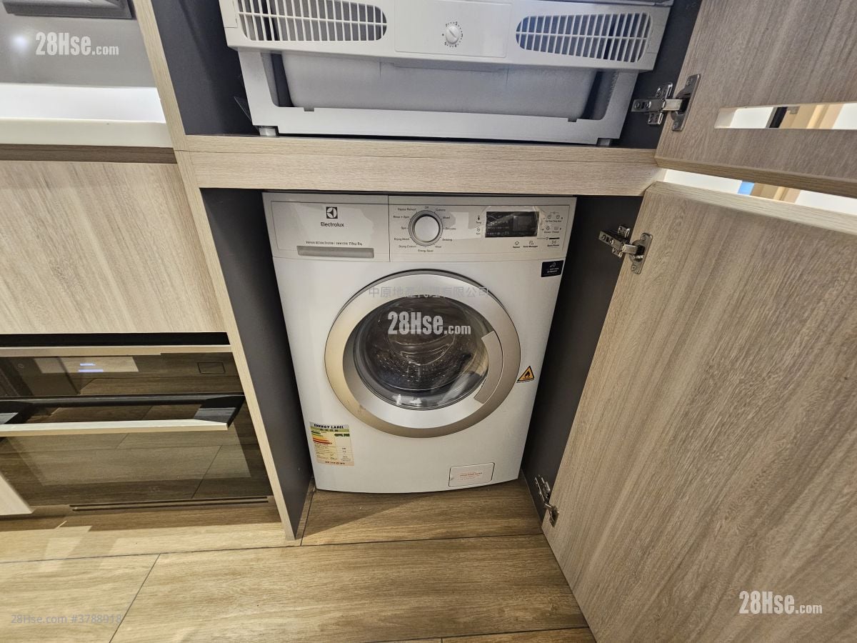 Bright Moon Rental 1 Bedroom , 1 Bathroom 304 ft²