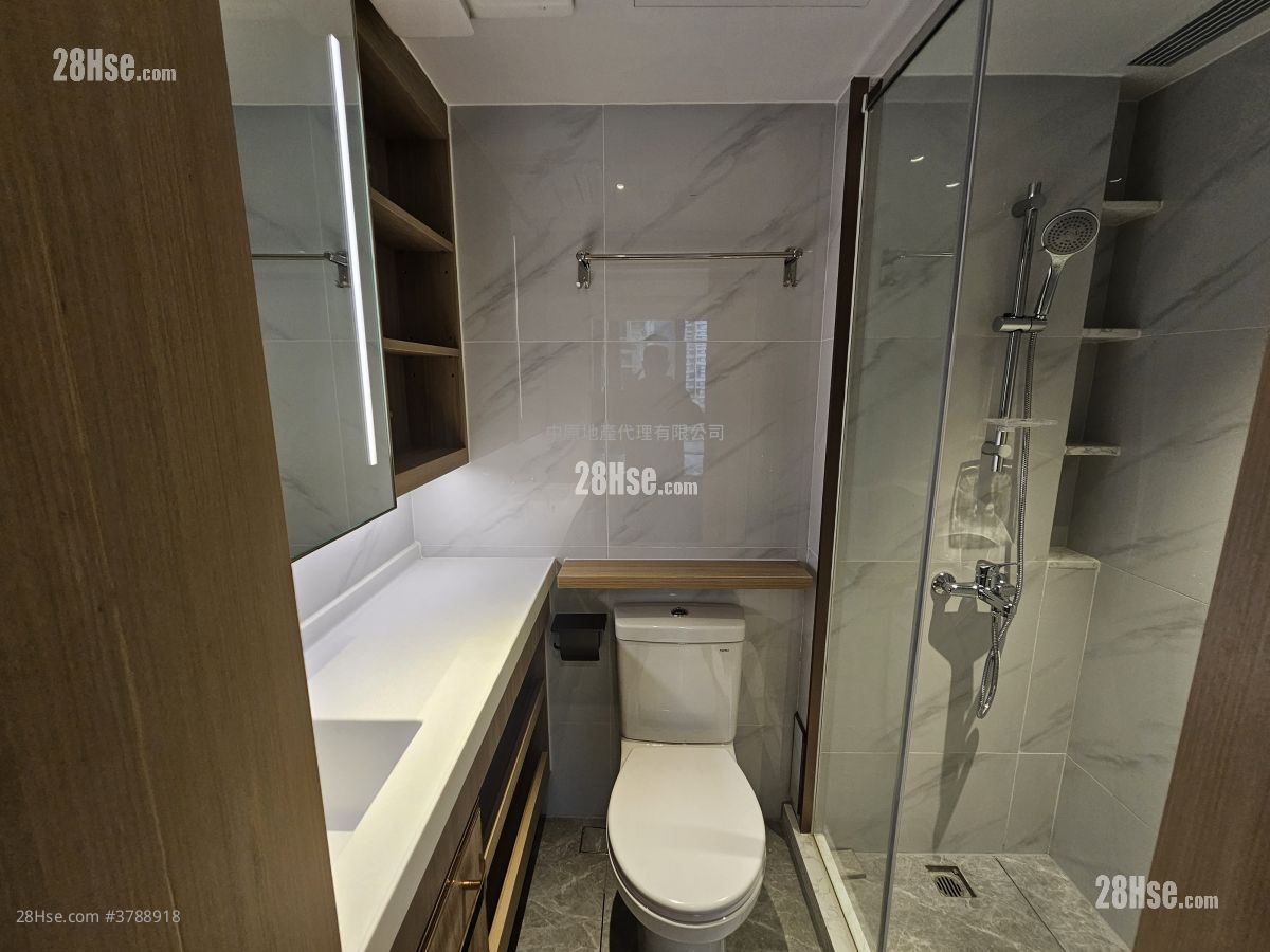 Bright Moon Rental 1 Bedroom , 1 Bathroom 304 ft²