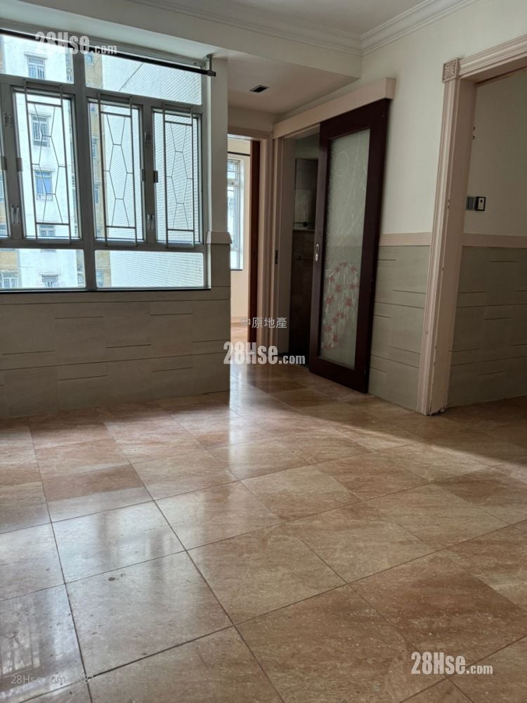 顺欣花园 售盘 2 房 428 平方尺