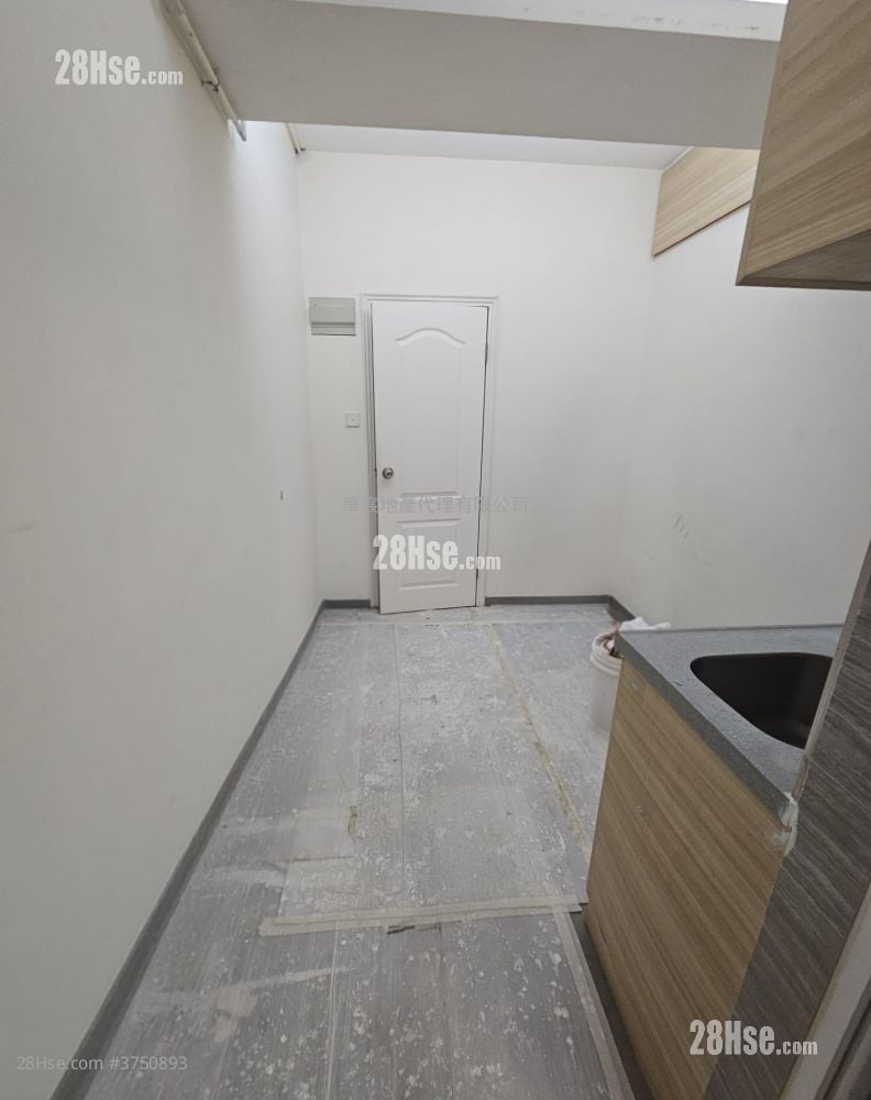 金城大楼 租盘 1 房 , 1 浴室 150 平方尺