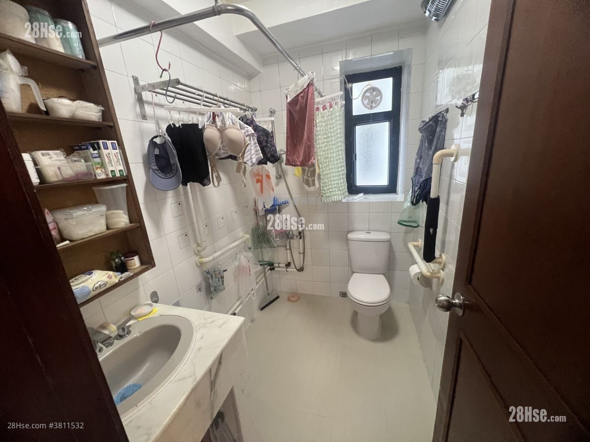 Park Towers Sell 3 Bedrooms , 2 Bathrooms 998 ft²