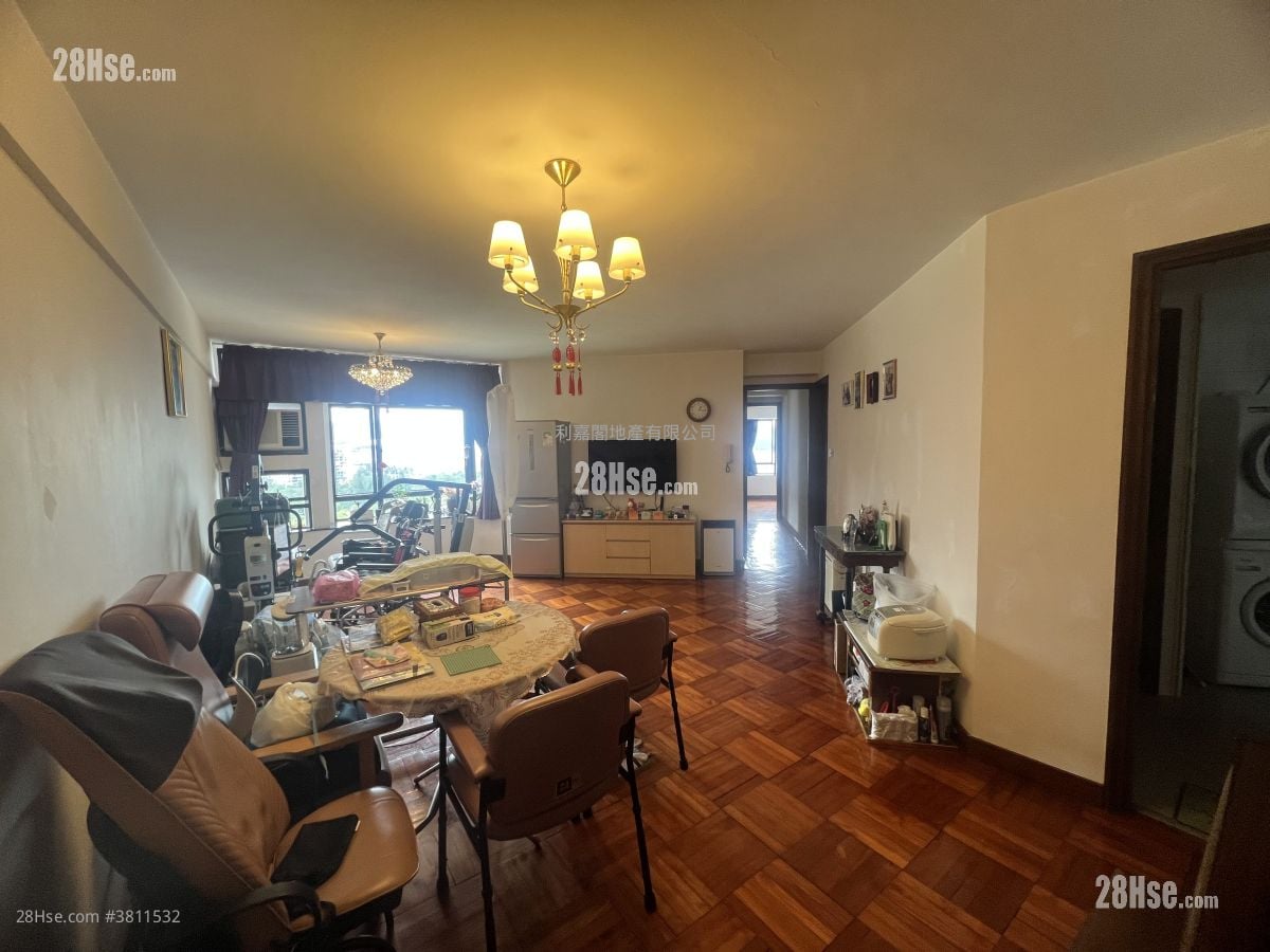 Park Towers Sell 3 Bedrooms , 2 Bathrooms 998 ft²