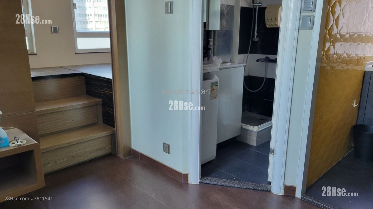 万安大厦 售盘 1 房 , 1 浴室 215 平方尺