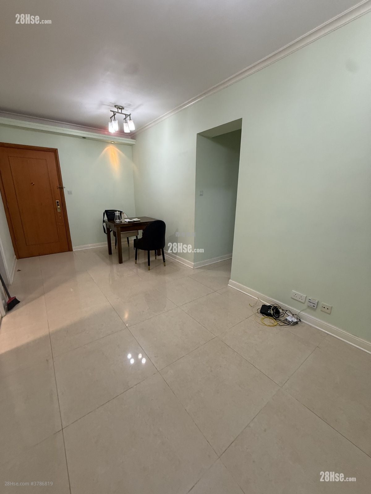 泓景台 租盘 2 房 , 1 浴室 477 平方尺