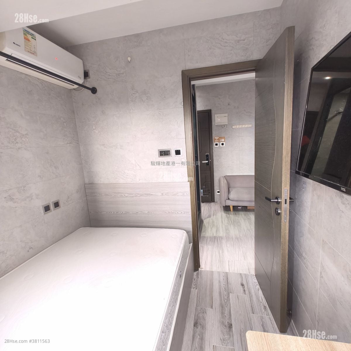 文景楼 租盘 2 房 , 1 浴室 300 平方尺