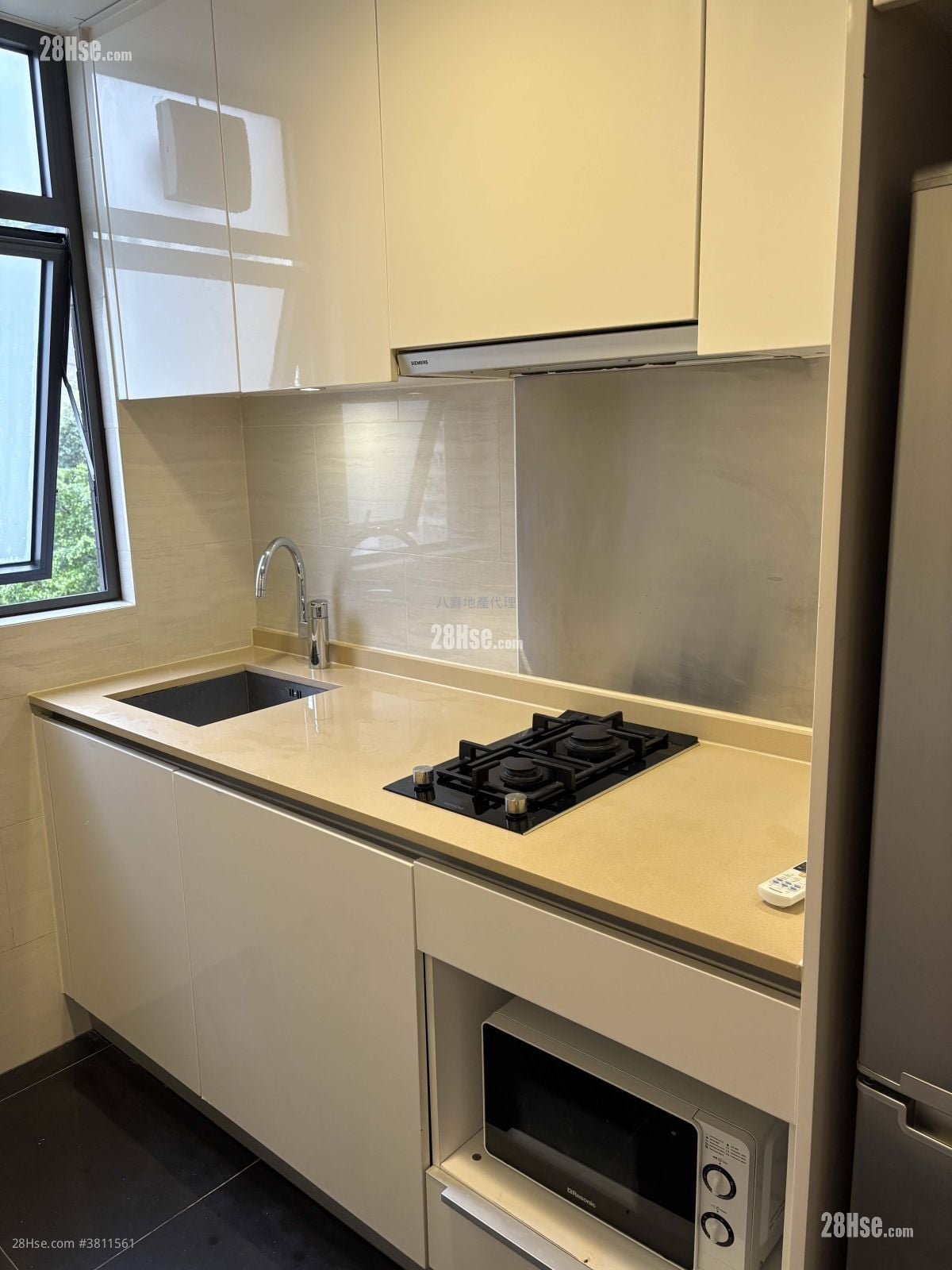 Warrenwoods Rental Studio , 1 Bathroom 273 ft²