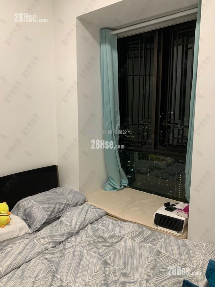 Chelsea Court Sell 2 Bedrooms , 1 Bathroom 454 ft²