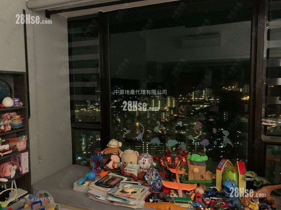 Chelsea Court Sell 2 Bedrooms , 1 Bathroom 454 ft²