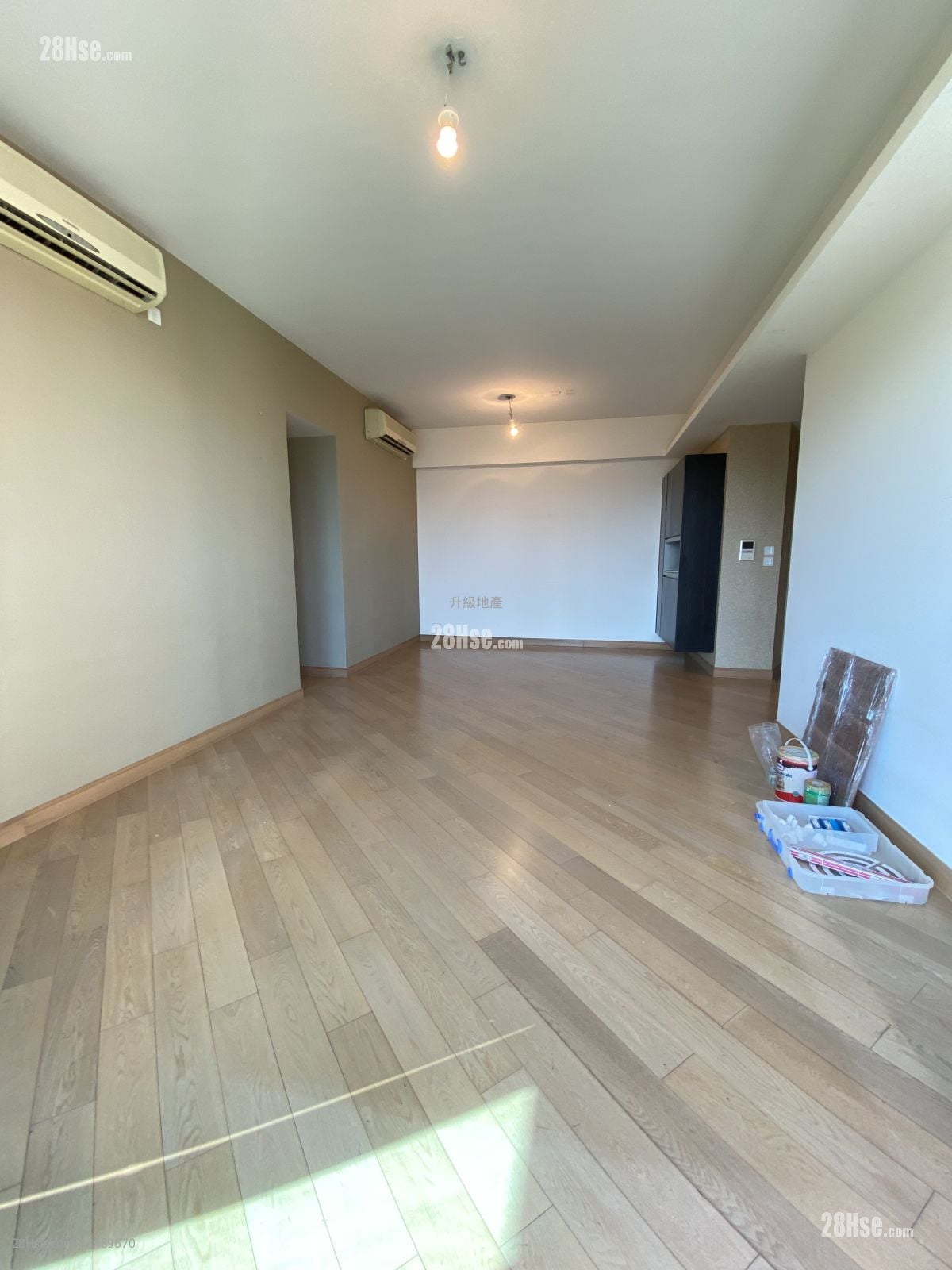 living room: Aria Sell 3 Bedrooms , 3 Bathrooms 1,248 ft²