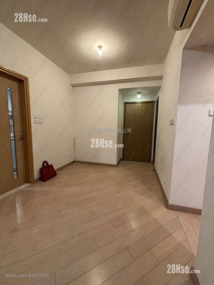 Century Gateway Sell 2 Bedrooms , 1 Bathroom 464 ft²