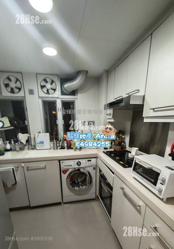 Man Kee Mansion Sell 3 Bedrooms , 2 Bathrooms 790 ft²