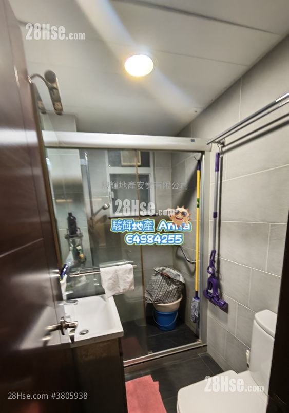 Man Kee Mansion Sell 3 Bedrooms , 2 Bathrooms 790 ft²