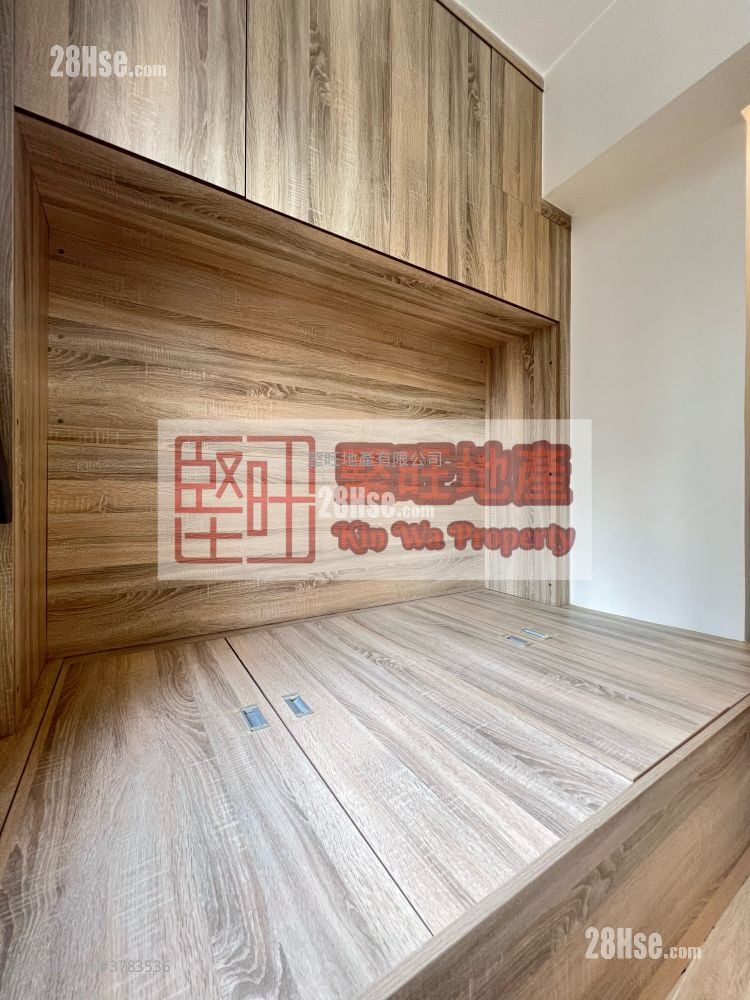 单幢楼房 租盘 开放式间隔 , 1 浴室 130 平方尺