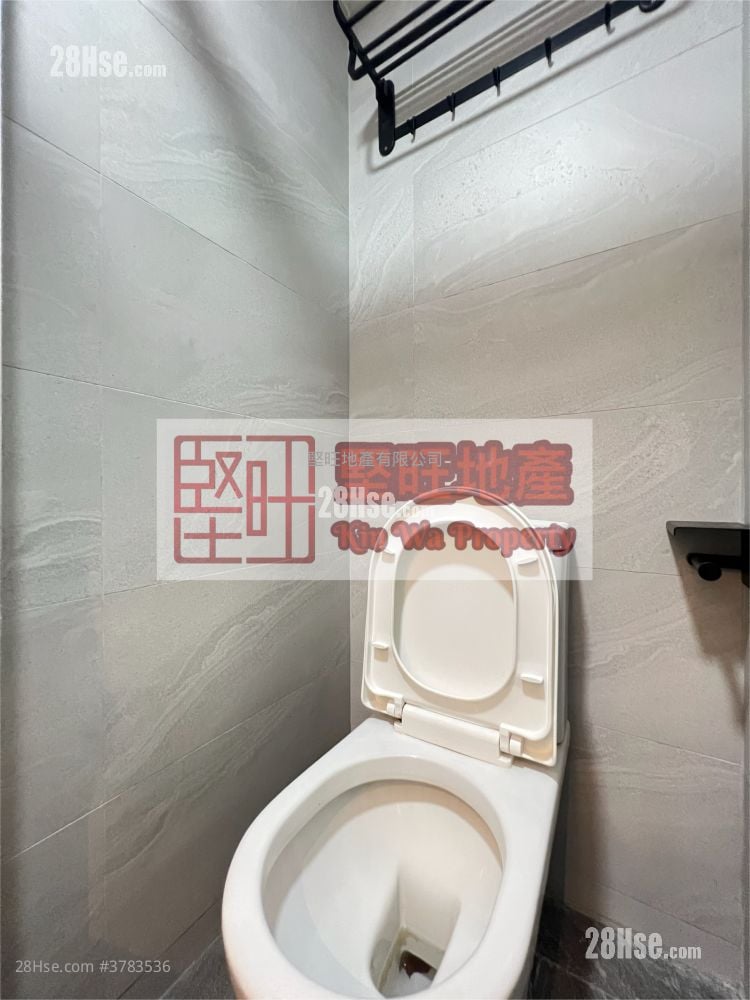 单幢楼房 租盘 开放式间隔 , 1 浴室 130 平方尺