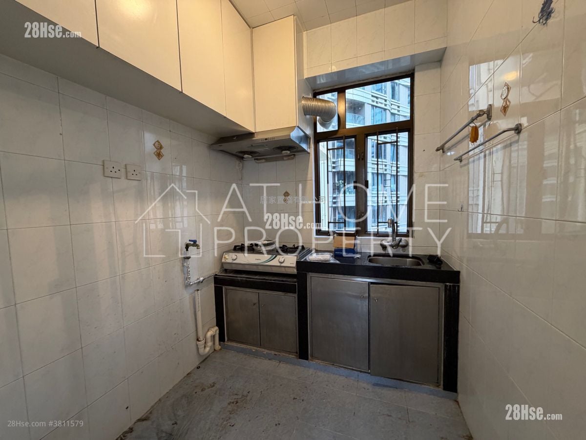 安峰大厦 租盘 2 房 , 1 浴室 545 平方尺