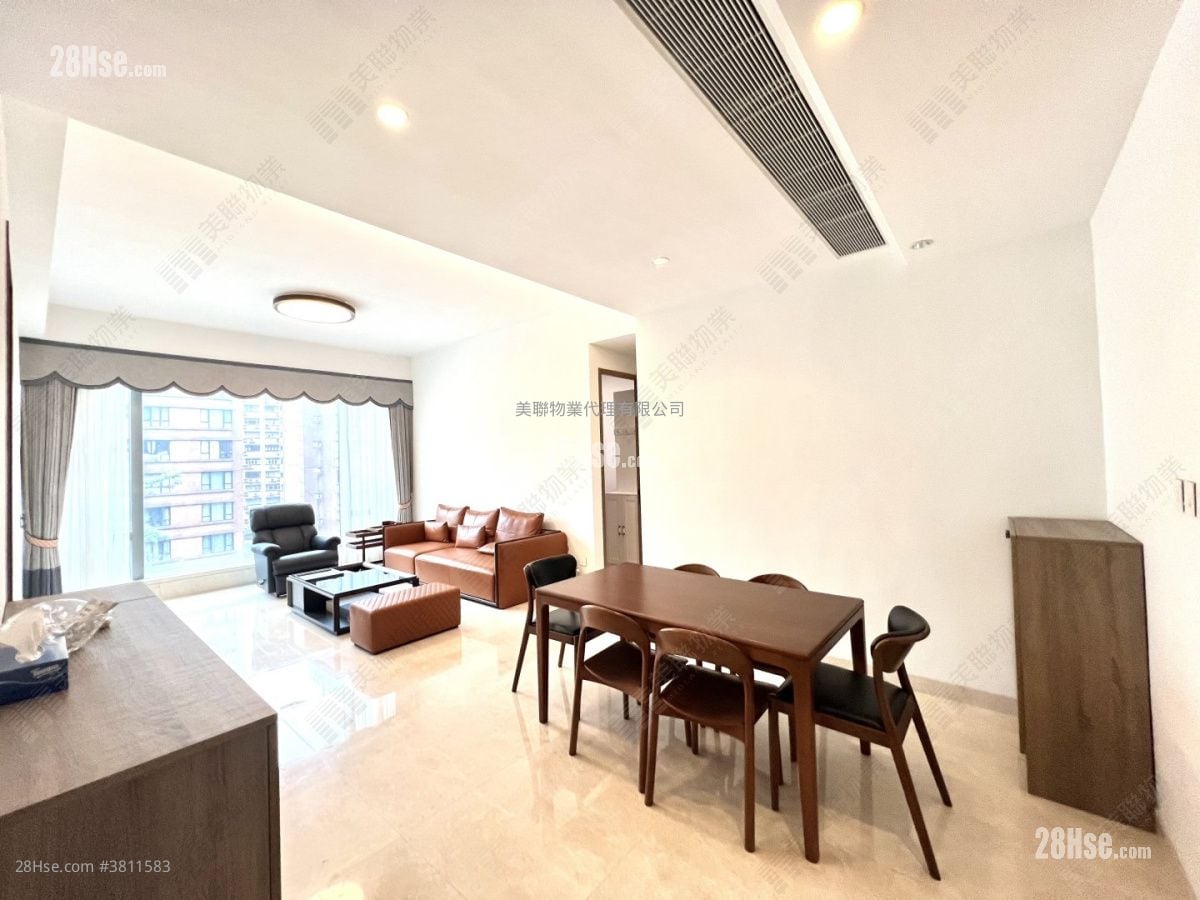 Cristallo Sell 3 Bedrooms , 3 Bathrooms 1,310 ft²