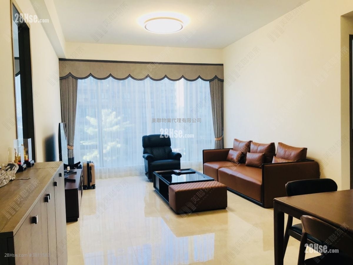 Cristallo Sell 3 Bedrooms , 3 Bathrooms 1,310 ft²