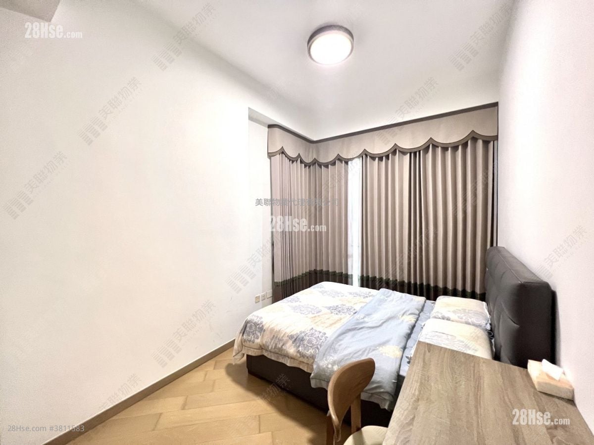 Cristallo Sell 3 Bedrooms , 3 Bathrooms 1,310 ft²