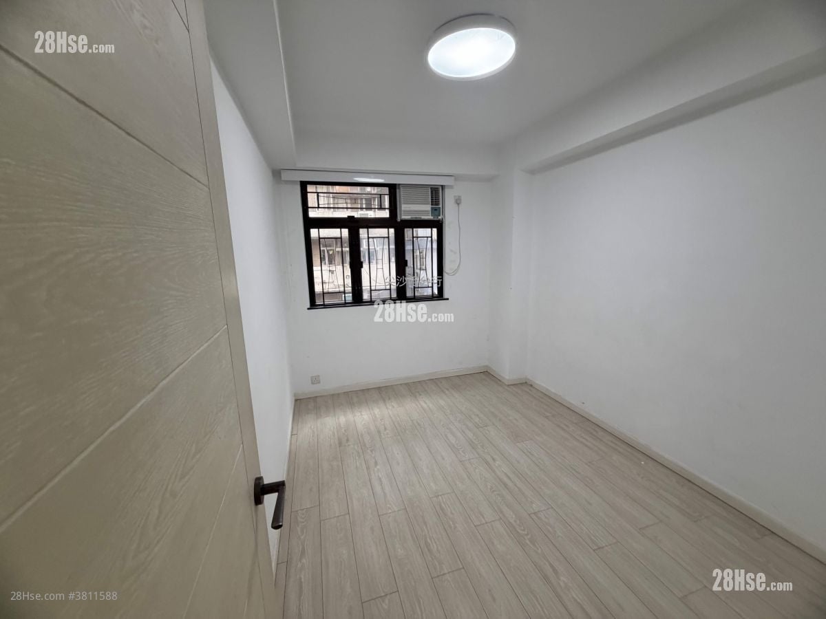 Hillwood Mansion Sell 2 Bedrooms , 1 Bathroom 420 ft²